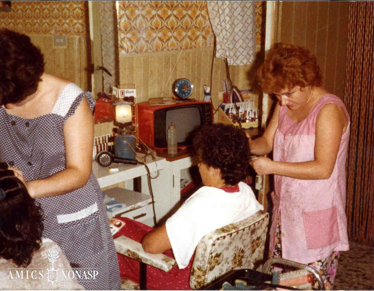 00 Angelita Giner…….. Perruqueria